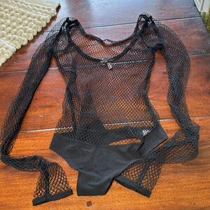 Black fishnet Mesh Long Sleeve Bodysuit Victorias Secret black small NWOT new